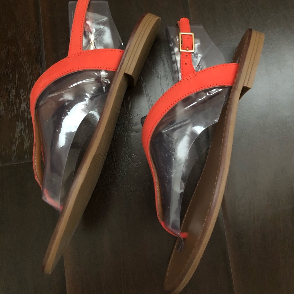 Sandals - Picture 8 of 9
